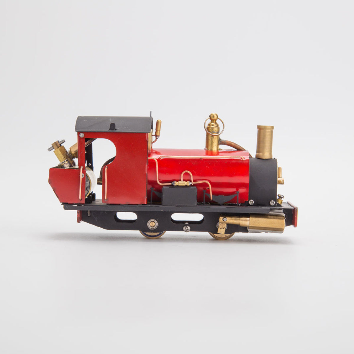 HO Scale Live Steam Locomotive Model